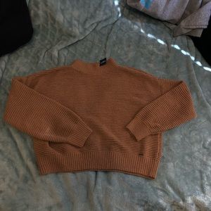 hollister cropped knit sweater